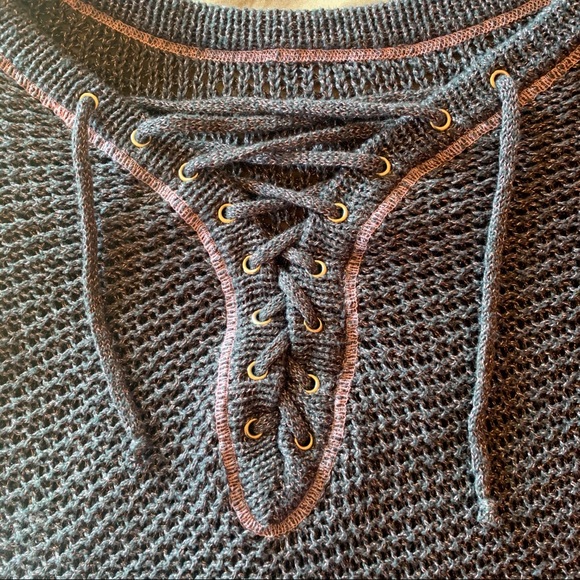 Urban Outfitters Lace Up Sweater - Picture 4 of 6